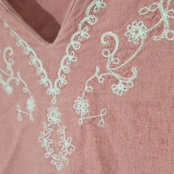 White Stag Pink Linen Tunic with Embroidered Neckline - Picture 3 of 6